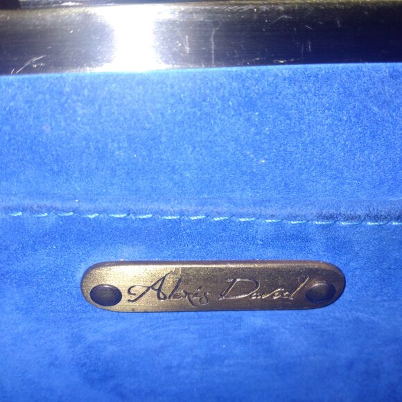 Purse - Picture 4 of 8